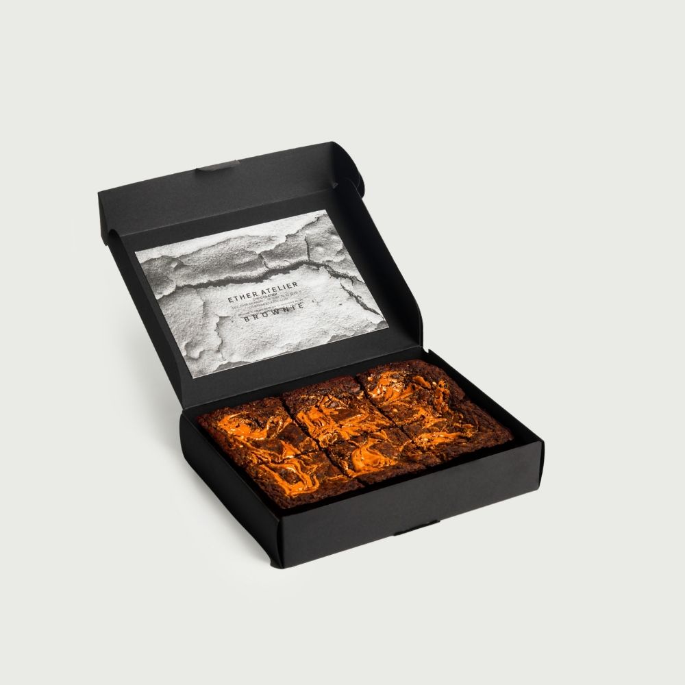 HAZELNUT PRALINE Brownie