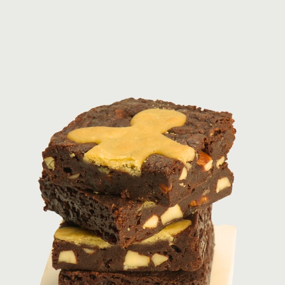 GINGERBREAD SNAP BROWNIE