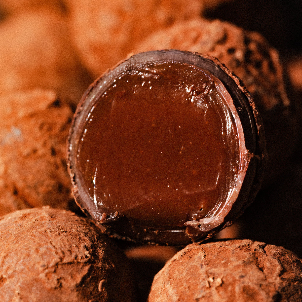 MANDARIN INTENSE TRUFFLE TIN