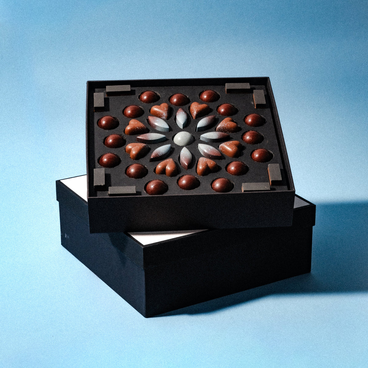 SIGNATURE RANGOLI BOX : BONBON EDITION
