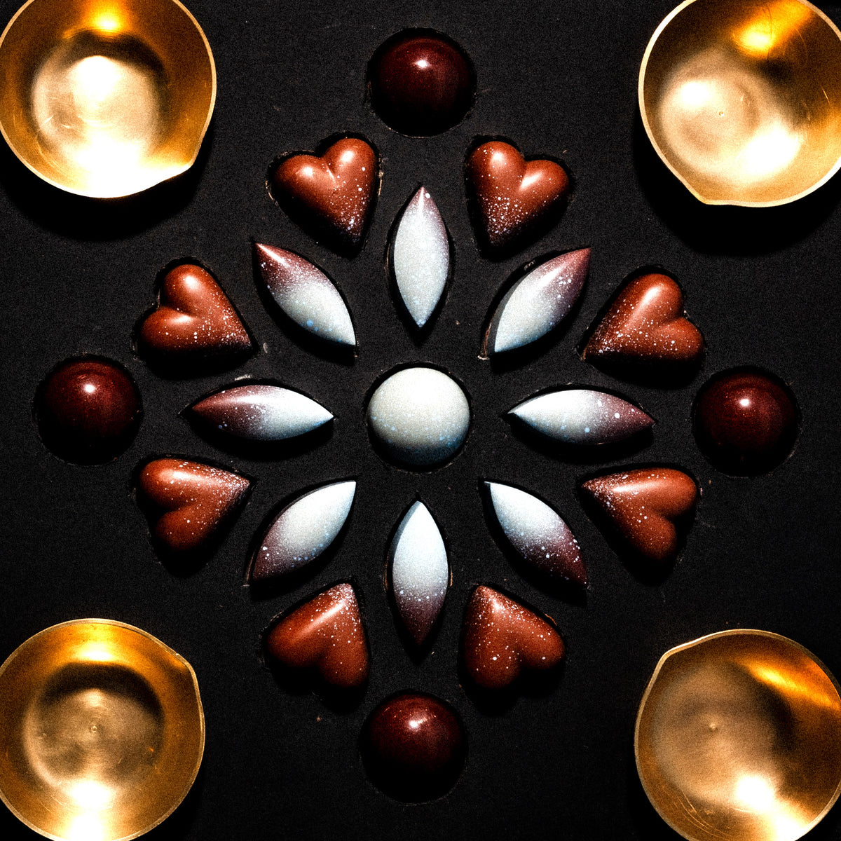 SIGNATURE RANGOLI BOX: DIYA EDITION