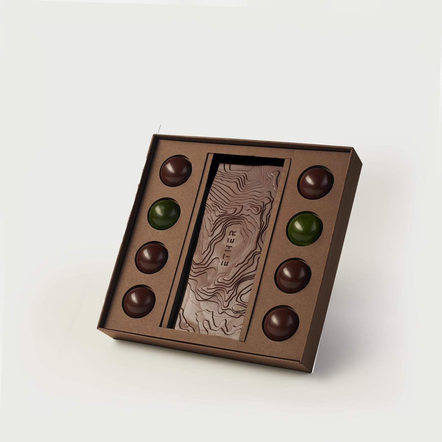 ‘OAK TREE’ CHOCOLATE GIFT BOX